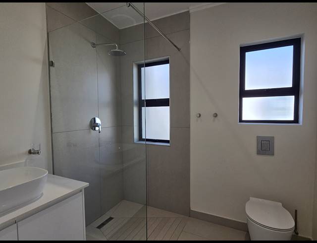 2 BEDROOM HOUSE FOR SALE IN SHAKAS ROCK